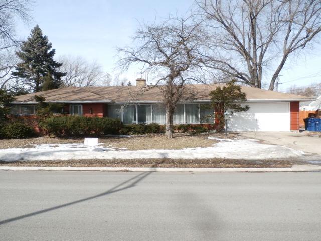 245 S Iowa Ave., Addison, IL 60101