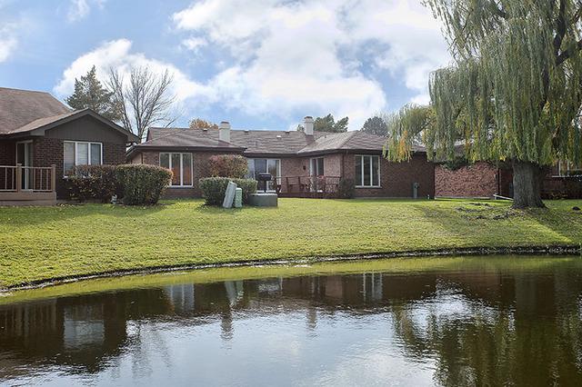 229 Arrowwood Dr., Northbrook, IL 60062