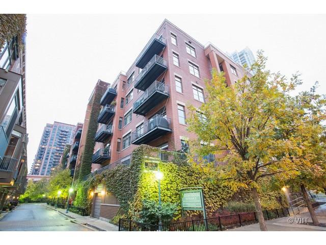 330 N Clinton St. #407, Chicago, IL 60661