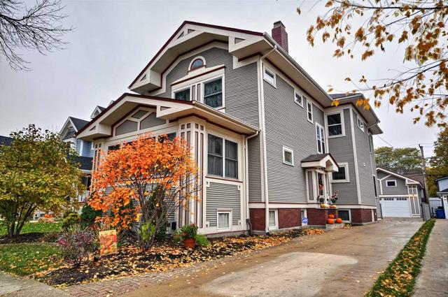 122 N Waiola Ave., La Grange, IL 60525