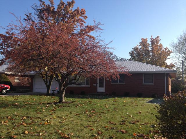 961 Greenview Dr., Aurora, IL 60506
