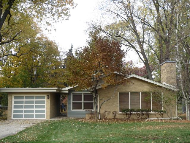 222 Lake Shore Dr., Crystal Lake, IL 60014