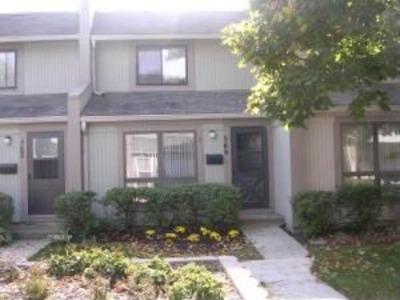560 Pheasant Ct., Grayslake, IL 60030