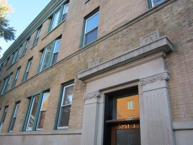 3951 N Greenview Ave. #2D, Chicago, IL 60613