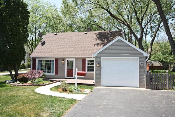 440 S Benton St., Palatine, IL 60067