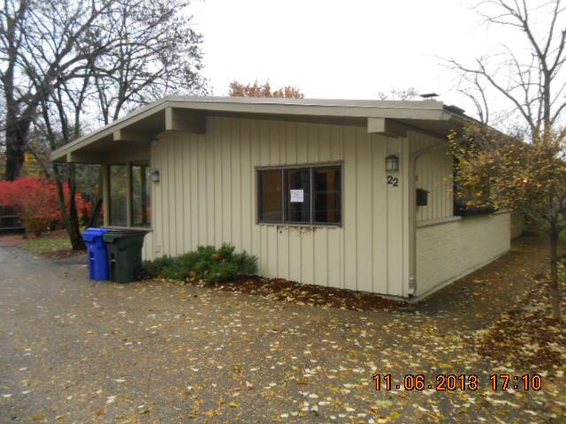 22 Muirwood Dr., Glen Ellyn, IL 60137