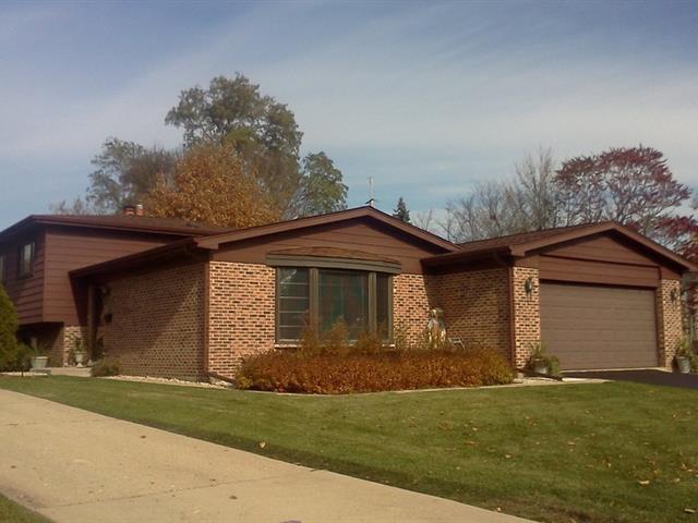 1842 E Stewart Ave., Des Plaines, IL 60018