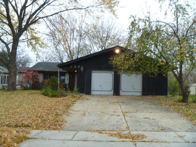 222 Williams Dr., Schaumburg, IL 60193
