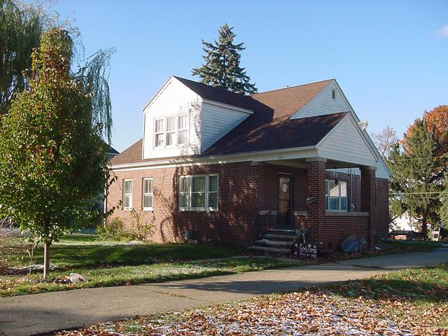 222 E Chestnut St., Sheffield, IL 61361