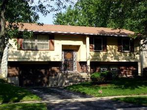 17006 Central Park Ave., Hazel Crest, IL 60429