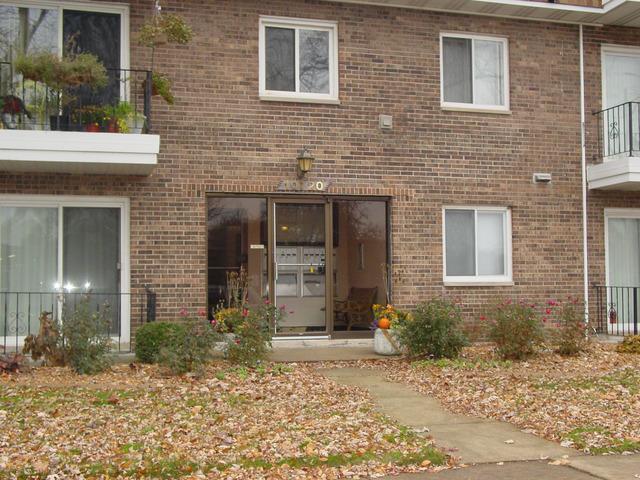 10720 S. Kilpatrick Ave. #304, Oak Lawn, IL 60453