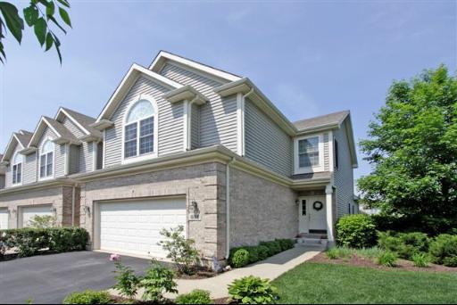691 Juniper Ln., Lake In The Hills, IL 60156
