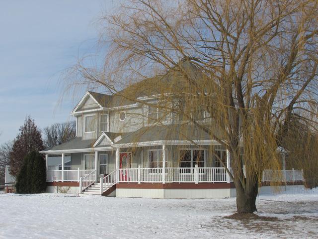 960 State Rt. 251 Hwy., Compton, IL 61318