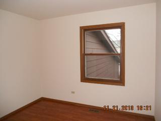 3872 Sutherland Dr., Park City, IL 60085