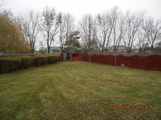 3872 Sutherland Dr., Park City, IL 60085