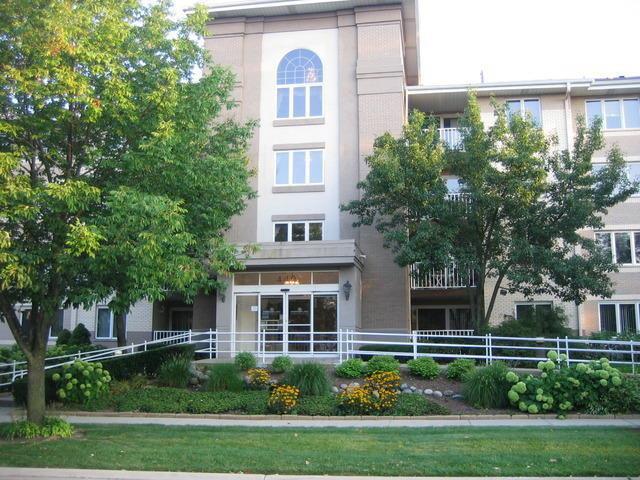 440 E Montrose Ave. #403, Wood Dale, IL 60191