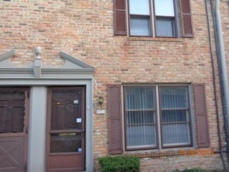 1738 Sessions Walk, Hoffman Estates, IL 60169
