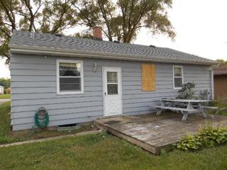 2720 Theresa Ave., Waukegan, IL 60085