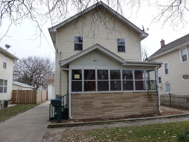 617 N May St., Aurora, IL 60506