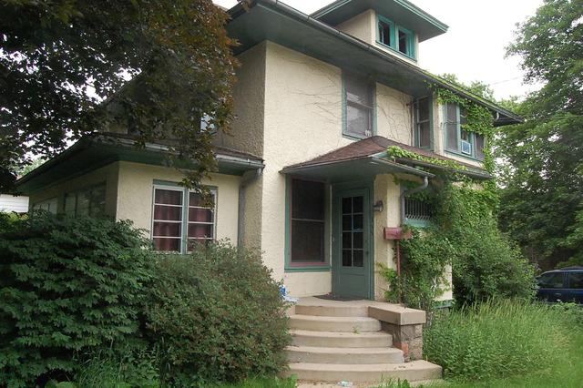 355 Dean St., Woodstock, IL 60098