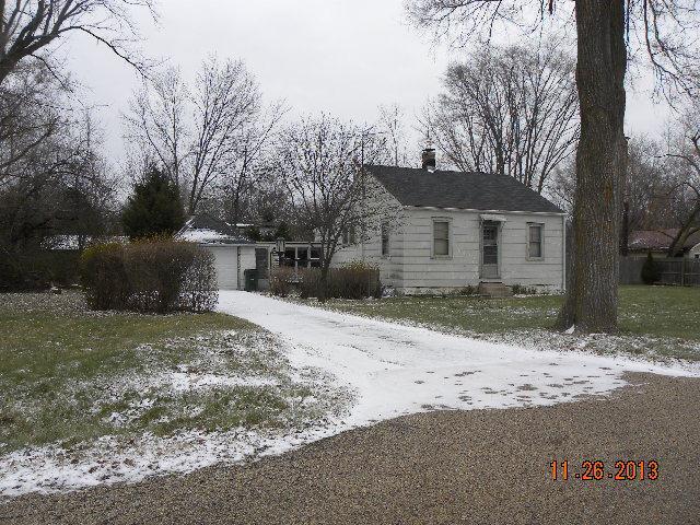 3416 Greenwood Ave., Gurnee, IL 60031
