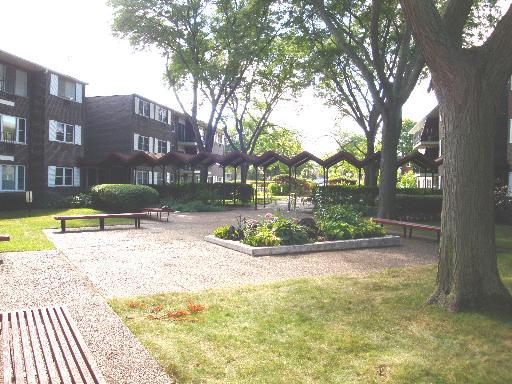 8710 Skokie Blvd. #3BS, Skokie, IL 60077