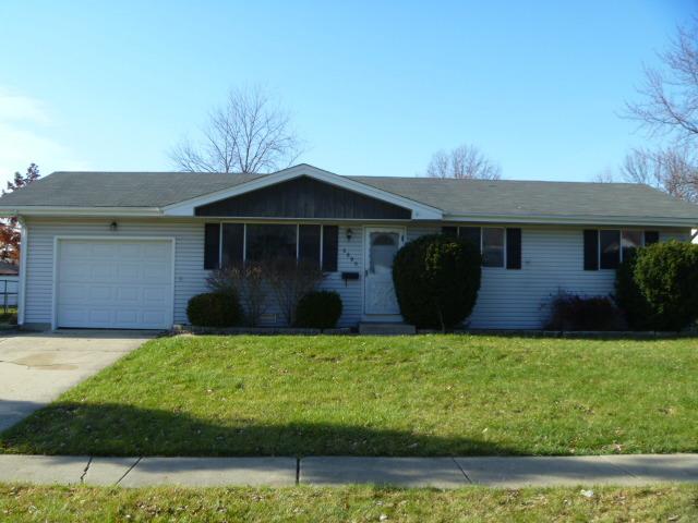 6890 Hemlock St., Hanover Park, IL 60133