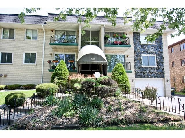 10315 Austin Ave. #7, Oak Lawn, IL 60453