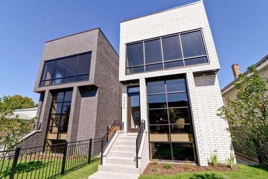 2052 W Ohio St., Chicago, IL 60612
