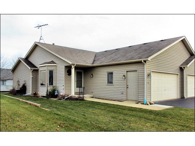 31 S Walnut Dr., North Aurora, IL 60542