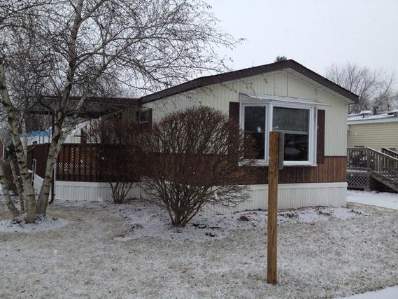 1863 Cherrywood Ln., Sycamore, IL 60178