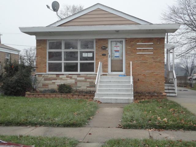 8842 S Troy Ave., Evergreen Park, IL 60805