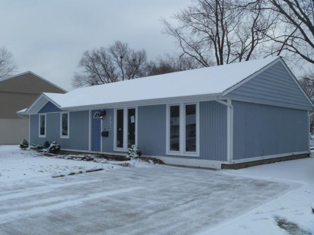 772 Geneva Ave., Romeoville, IL 60446