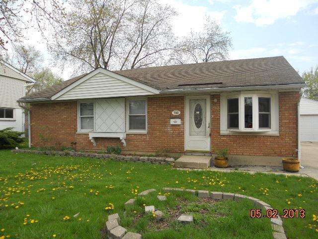 733 Hillcrest Dr., Romeoville, IL 60446