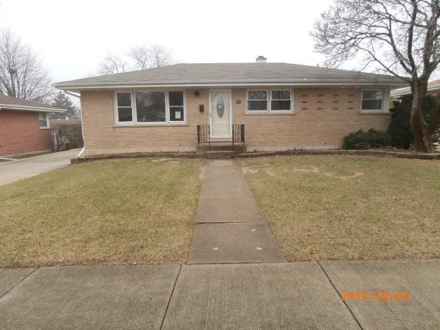 918 N Grant St., Addison, IL 60101