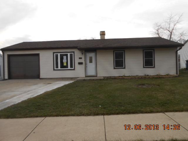 636 Kingston Dr., Romeoville, IL 60446