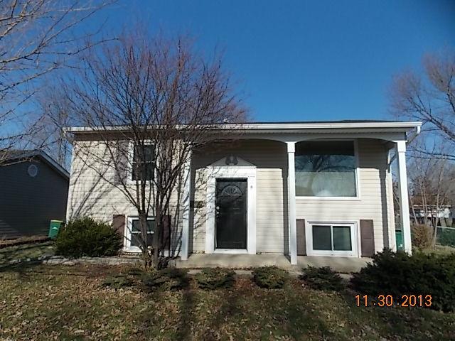 216 Karen Ave., Romeoville, IL 60446
