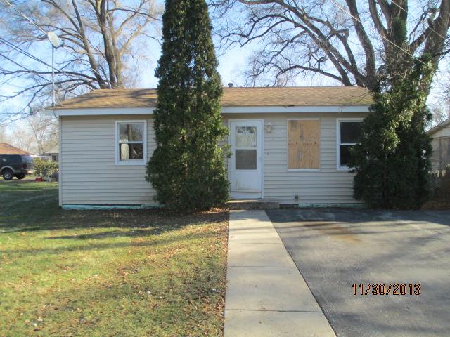 14 John St., Crystal Lake, IL 60014