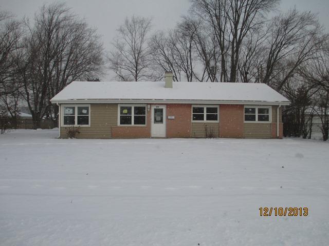 270 Navajo Ln., Hoffman Estates, IL 60169