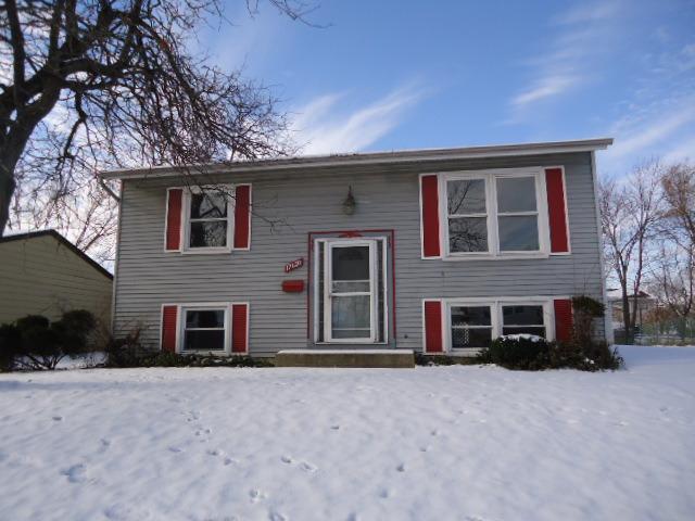 17620 Hillcrest Dr., Country Club Hills, IL 60478