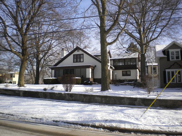 122 Campbell St., Geneva, IL 60134