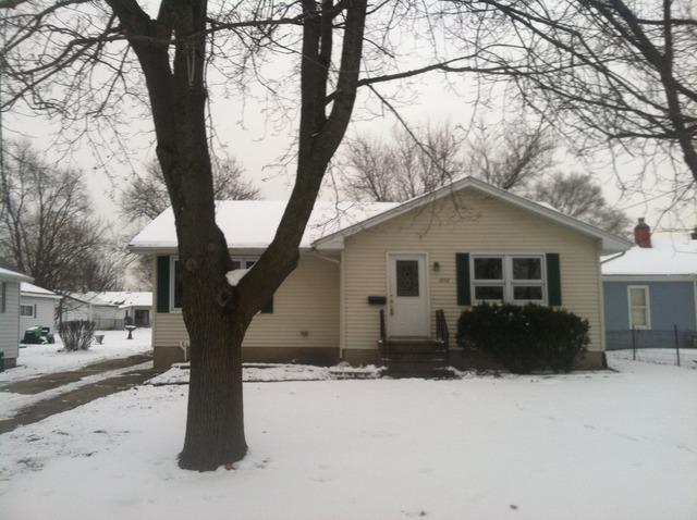 1052 S 5th St., Dekalb, IL 60115