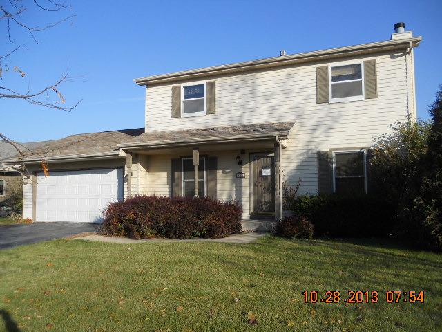 511 Pinewood Dr., North Aurora, IL 60542