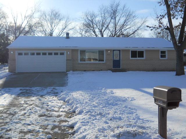 9404 Lawson Dr., Machesney Park, IL 60115