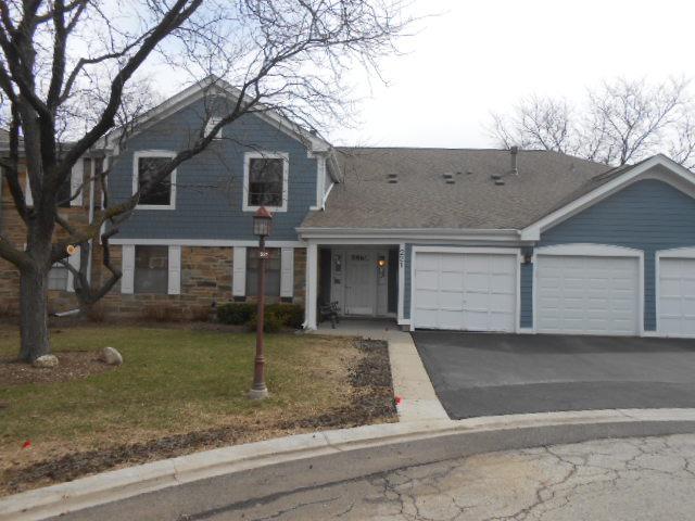 221 Hawthorne Ct. #C2, Schaumburg, IL 60193