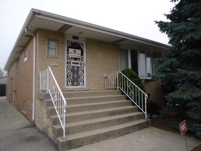 375 Bensley Ave., Calumet City, IL 60409