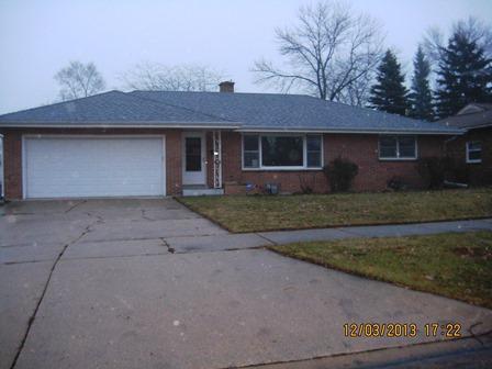 709 S Sumac Ave., Waukegan, IL 60085