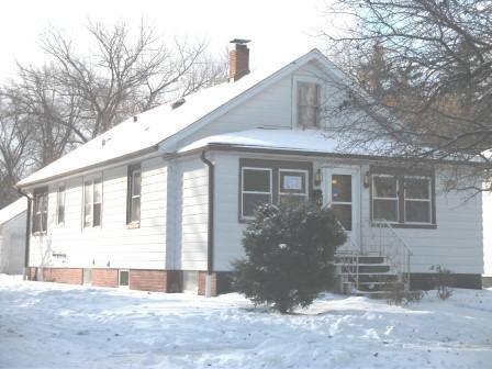 1617 9th St., Waukegan, IL 60085