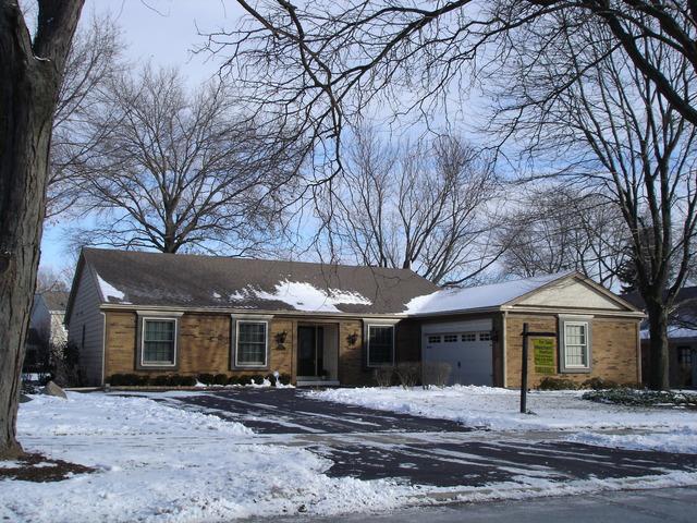 1103 Thunderbird Ln., Naperville, IL 60563