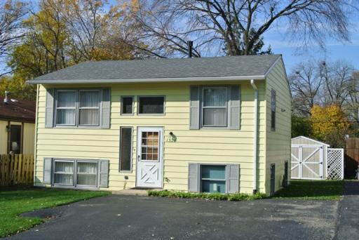 1328 Idlewild Dr., Round Lake Beach, IL 60073